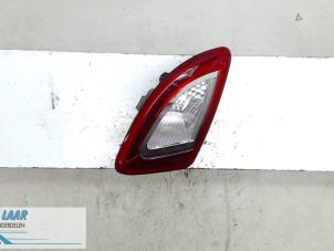 Gebruikte Achterlicht rechts Renault Twingo II (CN) 1.2 16V Prijs € 25,00 Margeregeling aangeboden door Autodemontage van de Laar