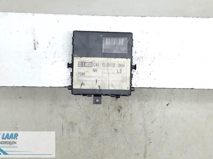 Gebruikte Bodycontrol Module Renault Twingo II (CN) 1.2 16V Prijs € 100,00 Margeregeling aangeboden door Autodemontage van de Laar