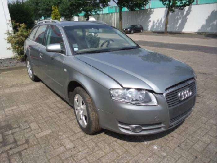 Gebruikte Uitlaat Einddemper Audi A4 Avant (B7) 2.0 TDI 16V Prijs € 100,00 Margeregeling aangeboden door Autodemontage van de Laar