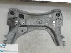 Gebruikte Subframe Renault Megane II CC (EM) 2.0 16V Prijs € 120,00 Margeregeling aangeboden door Autodemontage van de Laar
