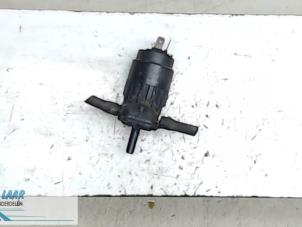 Gebruikte Ruitensproeierpomp voor Fiat Doblo Cargo (223) 1.3 JTD 16V Multijet Prijs € 15,00 Margeregeling aangeboden door Autodemontage van de Laar