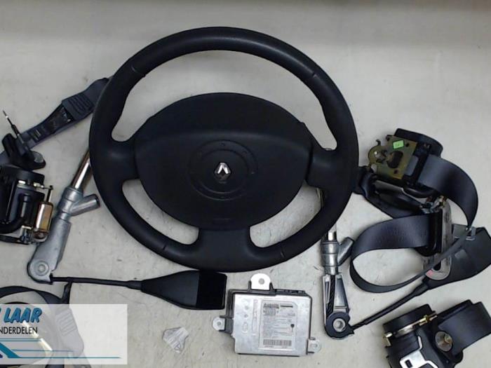 Gebruikte Module + Airbag Set Renault Scénic II (JM) 1.6 16V Prijs € 800,00 Margeregeling aangeboden door Autodemontage van de Laar