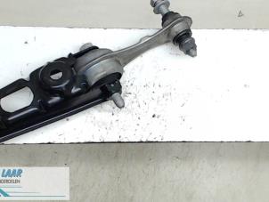 Gebruikte Motorsteun Dacia Dokker (0S) 1.6 16V Prijs € 40,00 Margeregeling aangeboden door Autodemontage van de Laar