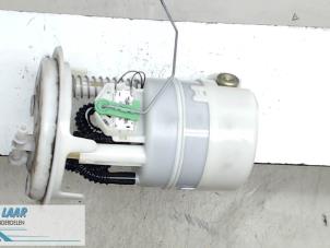 Gebruikte Benzinepomp Citroen C4 Coupé (LA) 1.6 16V Prijs € 50,00 Margeregeling aangeboden door Autodemontage van de Laar