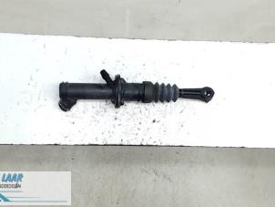 Gebruikte Koppeling Hoofd Cilinder Renault Scénic II (JM) 1.6 16V Prijs € 30,00 Margeregeling aangeboden door Autodemontage van de Laar