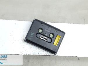 Gebruikte Display Interieur Opel Vectra B (36) 1.6 16V Ecotec Prijs € 35,00 Margeregeling aangeboden door Autodemontage van de Laar