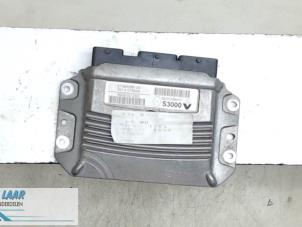 Gebruikte Computer Motormanagement Renault Scénic II (JM) 2.0 16V Prijs € 150,00 Margeregeling aangeboden door Autodemontage van de Laar