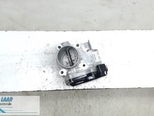 Gebruikte Gasklephuis Renault Master III (FV) 2.3 dCi 125 16V FWD Prijs € 160,00 Margeregeling aangeboden door Autodemontage van de Laar