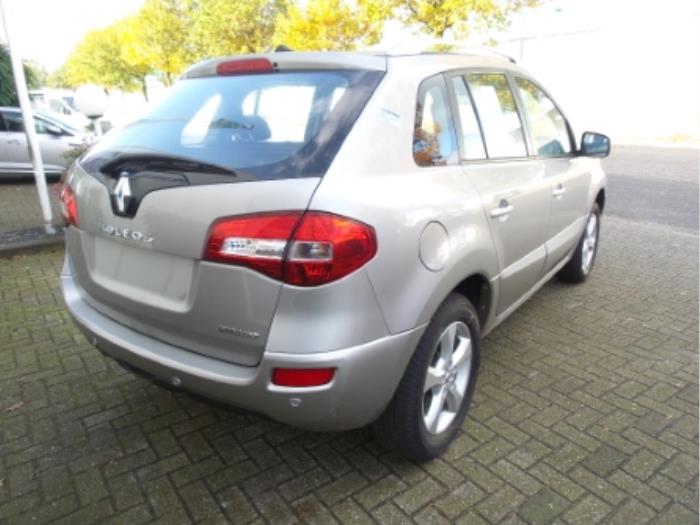 Gebruikte Subframe Renault Koleos I 2.5 16V 4x4 Prijs € 160,00 Margeregeling aangeboden door Autodemontage van de Laar