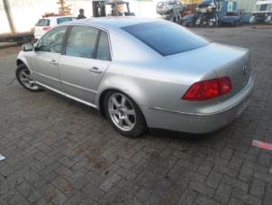 Gebruikte Tussenas Volkswagen Phaeton (3D) 3.0 V6 TDI 24V 4Motion Prijs € 200,00 Margeregeling aangeboden door Autodemontage van de Laar
