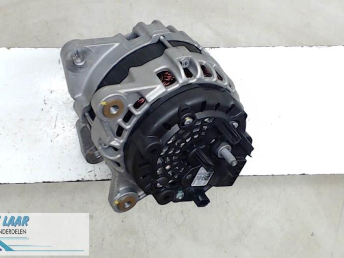 Gebruikte Dynamo Renault Megane IV (RFBB) 1.6 Energy dCi 130 Prijs € 180,00 Margeregeling aangeboden door Autodemontage van de Laar