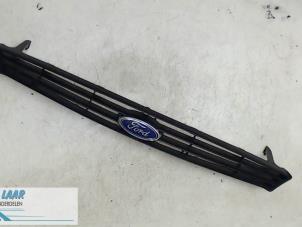 Gebruikte Grille Ford Focus Prijs € 20,00 Margeregeling aangeboden door Autodemontage van de Laar