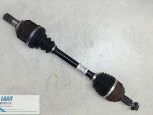 Gebruikte Cardanas links-voor (VWA) Renault Laguna III (BT) 2.0 Turbo 16V Prijs € 120,00 Margeregeling aangeboden door Autodemontage van de Laar