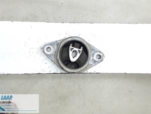 Gebruikte Motorrubber Renault Laguna III (BT) 2.0 Turbo 16V Prijs € 35,00 Margeregeling aangeboden door Autodemontage van de Laar