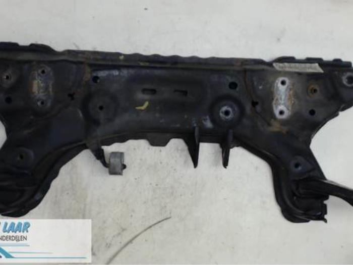 Gebruikte Subframe Ford Fiesta 6 (JA8) Prijs € 150,00 Margeregeling aangeboden door Autodemontage van de Laar