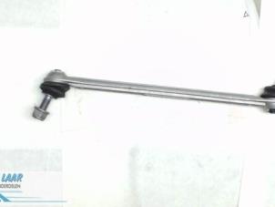 Gebruikte Stabilisatorstang voor Renault Megane IV (RFBB) 1.2 Energy TCE 100 Prijs € 20,00 Margeregeling aangeboden door Autodemontage van de Laar