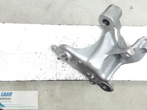 Gebruikte Motorrubber Renault Megane IV (RFBB) Prijs € 40,00 Margeregeling aangeboden door Autodemontage van de Laar