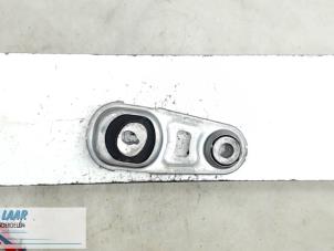 Gebruikte Motorrubber Renault Megane IV (RFBB) Prijs € 40,00 Margeregeling aangeboden door Autodemontage van de Laar