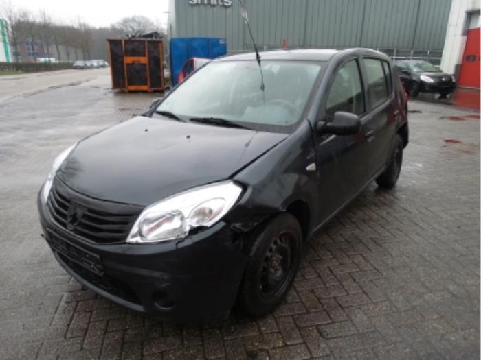 Gebruikte Rembol Dacia Sandero I (BS) 1.2 16V Prijs € 100,00 Margeregeling aangeboden door Autodemontage van de Laar