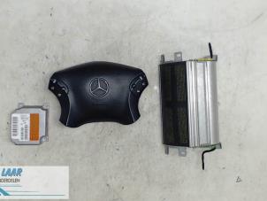 Gebruikte Airbag Set + Module Mercedes C Combi (S203) 2.0 C-180 16V Prijs op aanvraag aangeboden door Autodemontage van de Laar