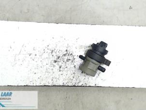 Gebruikte Diversen Mercedes SLK (R170) 2.0 200 16V Prijs € 15,00 Margeregeling aangeboden door Autodemontage van de Laar