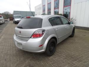 Gebruikte Bumperbalk achter Opel Astra H (L48) 1.8 16V Prijs € 60,00 Margeregeling aangeboden door Autodemontage van de Laar