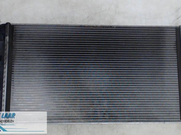 Gebruikte Radiateur Ford C-Max (DM2) 1.6 16V Prijs € 35,00 Margeregeling aangeboden door Autodemontage van de Laar
