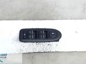 Gebruikte Spiegel Schakelaar Ford C-Max (DM2) 1.6 16V Prijs € 30,00 Margeregeling aangeboden door Autodemontage van de Laar