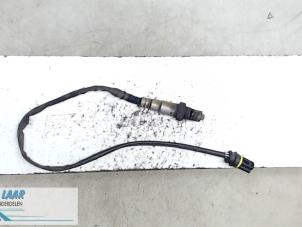 Gebruikte Lambda Sonde Mercedes C (W203) 2.0 C-200K 16V Prijs € 40,00 Margeregeling aangeboden door Autodemontage van de Laar
