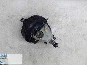 Gebruikte Rembol Mercedes C (W203) 2.0 C-200K 16V Prijs € 120,00 Margeregeling aangeboden door Autodemontage van de Laar