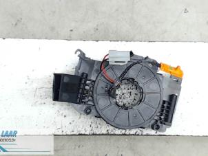 Gebruikte Airbagring Renault Trafic New (FL) 2.5 dCi 16V 135 Prijs € 50,00 Margeregeling aangeboden door Autodemontage van de Laar