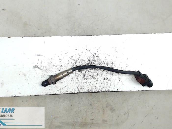Gebruikte Lambda Sonde Volkswagen Crafter 2.5 TDI 30/32/35 Prijs € 50,00 Margeregeling aangeboden door Autodemontage van de Laar