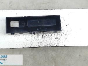 Gebruikte Display Interieur Renault Scénic I (JA) 1.6 16V Prijs € 35,00 Margeregeling aangeboden door Autodemontage van de Laar