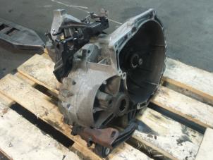 Gebruikte Versnellingsbak Volvo S40 (MS) 1.6 D 16V Prijs € 750,00 Margeregeling aangeboden door Autodemontage van de Laar