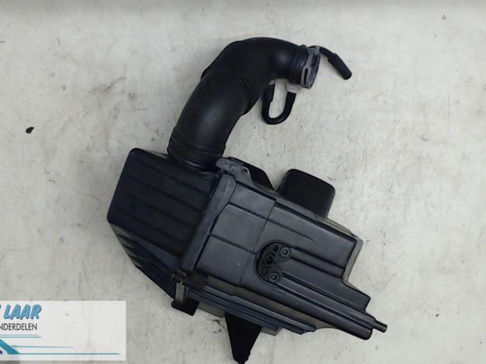 Gebruikte Luchtfilterhuis Volkswagen Fox (5Z) 1.2 Prijs € 45,00 Margeregeling aangeboden door Autodemontage van de Laar