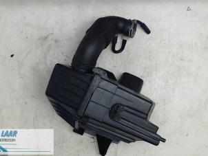 Gebruikte Luchtfilterhuis Volkswagen Fox (5Z) 1.2 Prijs € 45,00 Margeregeling aangeboden door Autodemontage van de Laar