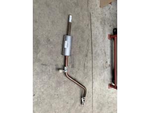 Gebruikte Uitlaat Middendemper Dacia Sandero I (BS) 1.6 MPI 85 Prijs € 50,00 Margeregeling aangeboden door Autodemontage van de Laar