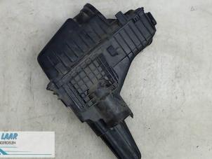 Gebruikte Luchtfilterhuis Citroen C8 (EA/EB) 2.2 HDi 16V Prijs € 50,00 Margeregeling aangeboden door Autodemontage van de Laar