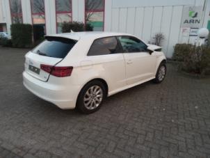 Gebruikte Bumperbalk achter Audi A3 Prijs € 50,00 Margeregeling aangeboden door Autodemontage van de Laar