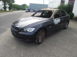 Gebruikte Hoek Carrosserie links-voor BMW 3 serie (E90) 320i 16V Prijs op aanvraag aangeboden door Autodemontage van de Laar