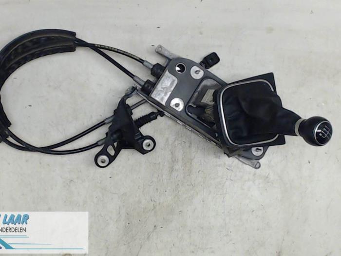 Gebruikte Schakelkabel Versnellingsbak Volkswagen Golf VI (5K1) 1.4 16V Prijs € 150,00 Margeregeling aangeboden door Autodemontage van de Laar