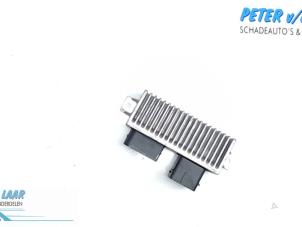 Gebruikte Koeling Module Renault Master III (MA/MB/MC/MD/MH/MF/MG/MH) 2.3 dCi 16V Prijs € 60,00 Margeregeling aangeboden door Autodemontage van de Laar