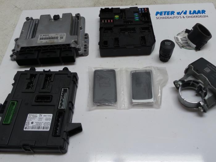 Computer Motormanagement van een Renault Megane IV (RFBB) 1.6 Energy dCi 130 2016