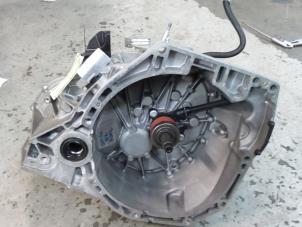 Gebruikte Versnellingsbak Renault Clio IV (5R) 1.2 TCE 16V GT EDC Prijs € 650,00 Margeregeling aangeboden door Autodemontage van de Laar
