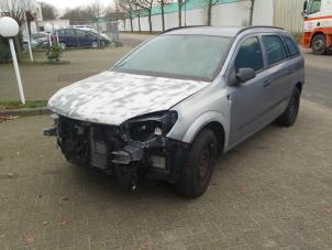 Gebruikte Motorkap Opel Astra H SW (L35) 1.3 CDTI 16V Ecotec Prijs € 70,00 Margeregeling aangeboden door Autodemontage van de Laar