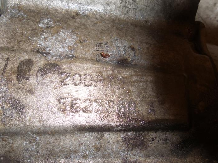 Versnellingsbak van een Citroën C3 Picasso (SH) 1.6 HDi 90 2011