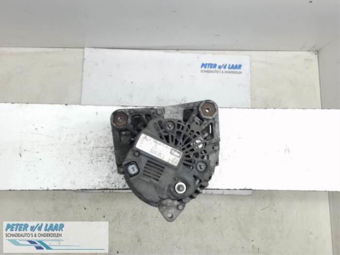 Gebruikte Dynamo Renault Megane II Grandtour (KM) 1.9 dCi 120 Prijs € 50,00 Margeregeling aangeboden door Autodemontage van de Laar