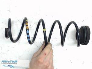 Gebruikte Veerschroef achter Volkswagen Up! (121) Prijs € 40,00 Margeregeling aangeboden door Autodemontage van de Laar