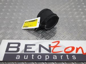 Gebruikte Luchtmassameter BMW 3-Serie Prijs op aanvraag aangeboden door Benzon Autodemontage