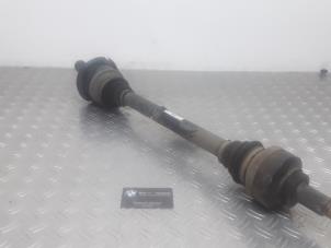 Gebruikte Aandrijfas links-achter BMW 3-Serie Prijs op aanvraag aangeboden door Benzon Autodemontage